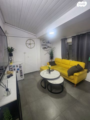 אנצו סירני 12