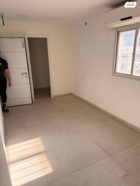 ברוך הירש 22