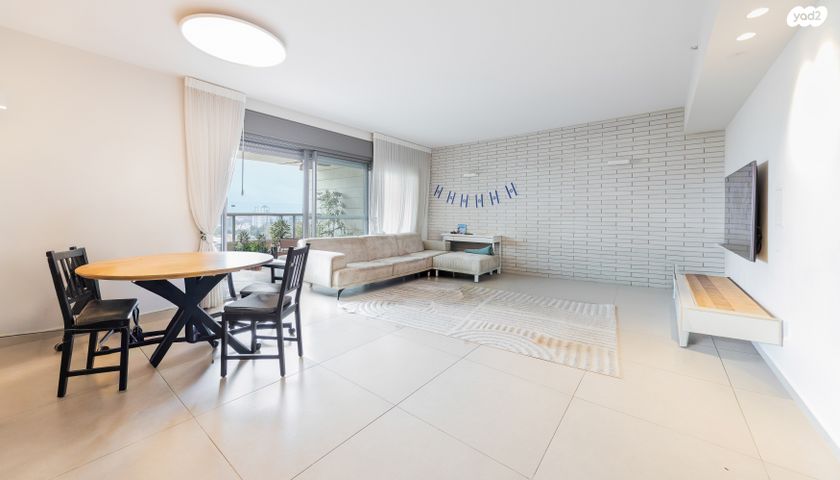 מודעת נכס, הוד השרון