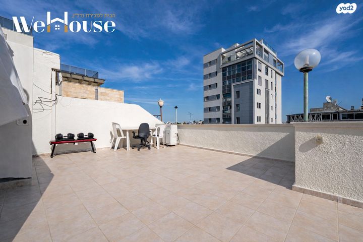 שכונת יהלום, מרכז העיר ב