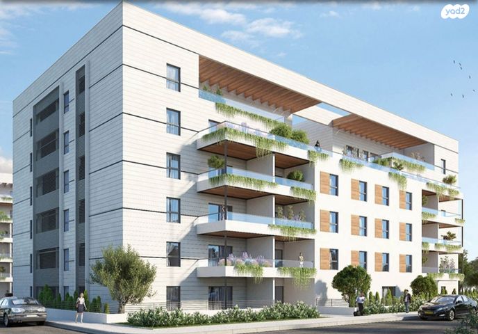 גג/ פנטהאוז, שמעון פרס/ האצטדיון, נהריה