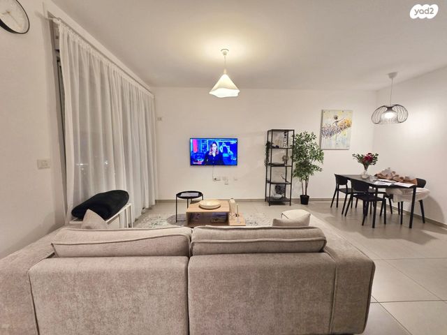 דירה, הרקפות, ראשון לציון