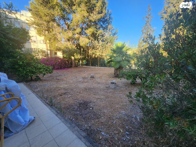 הרצליה הירוקה, נווה עובד