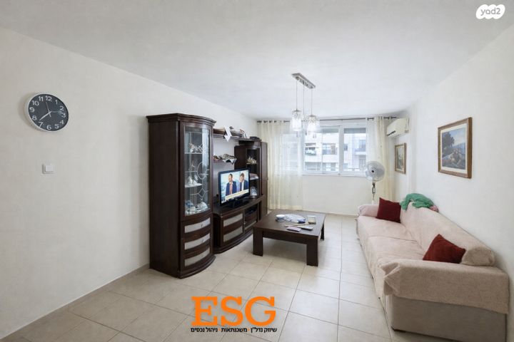 משורר השואה 10