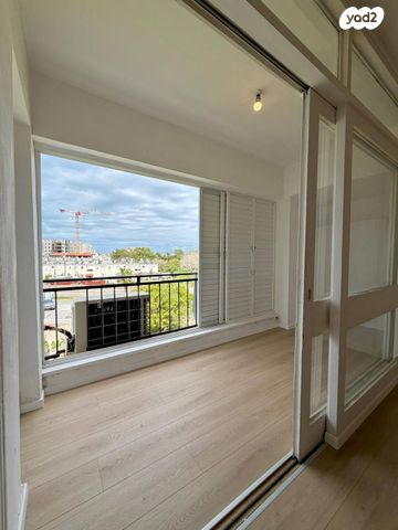 מודעת נכס, שדרות צה"ל 15, קרית ים ב', קרית ים