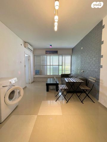 יצחק בן צבי 56