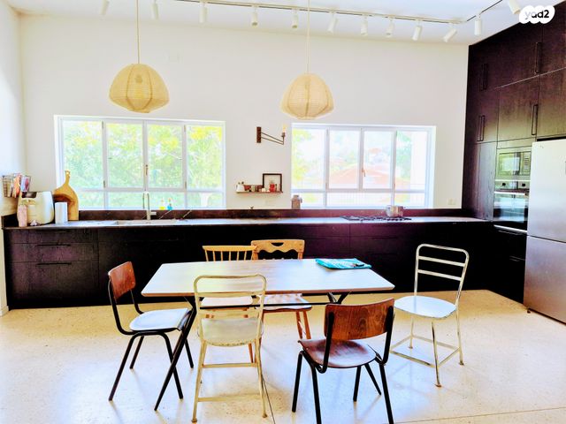 מודעת נכס, נירית, נירית