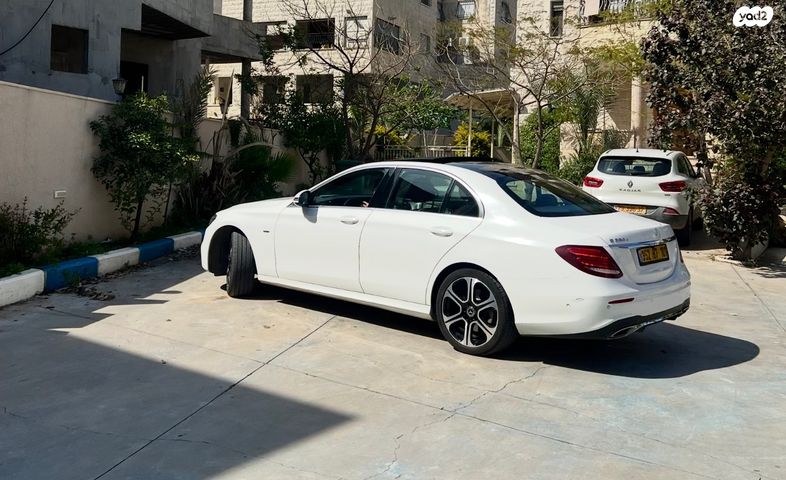 מודעת רכב מרצדס-בנץ E-class