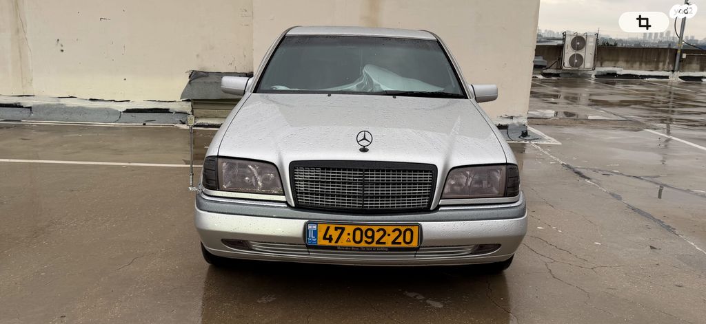 מודעת רכב מרצדס-בנץ C-class