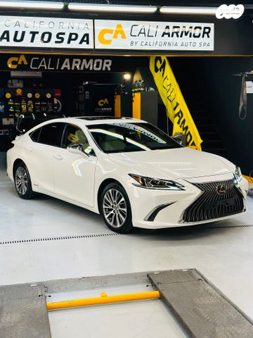 מודעת רכב לקסוס ES