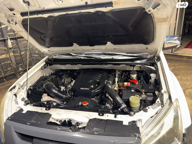 מודעת רכב איסוזו די-מקס