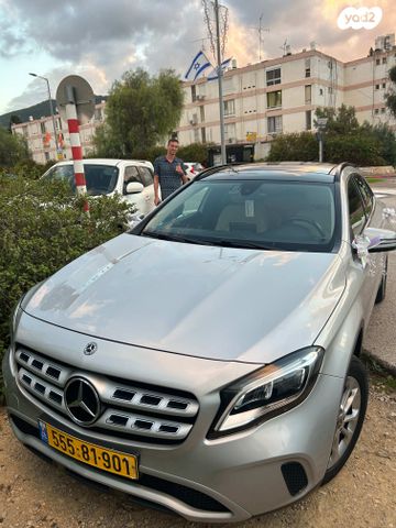 מודעת רכב מרצדס-בנץ GLA