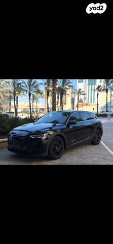 מודעת רכב אאודי E-tron