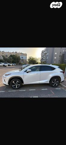 מודעת רכב לקסוס NX