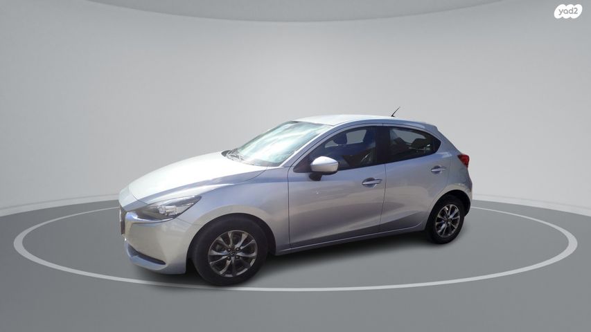 מודעת רכב מאזדה 2