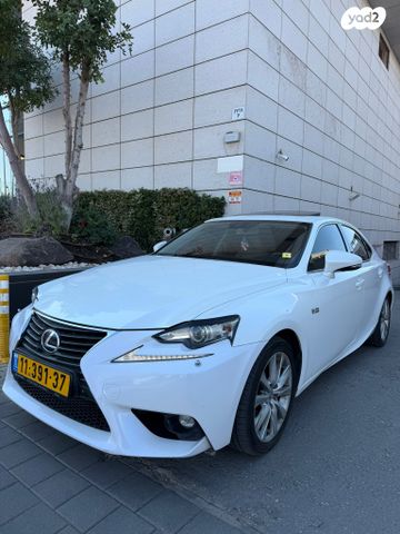 מודעת רכב לקסוס IS