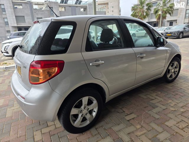 מודעת רכב סוזוקי SX4 2