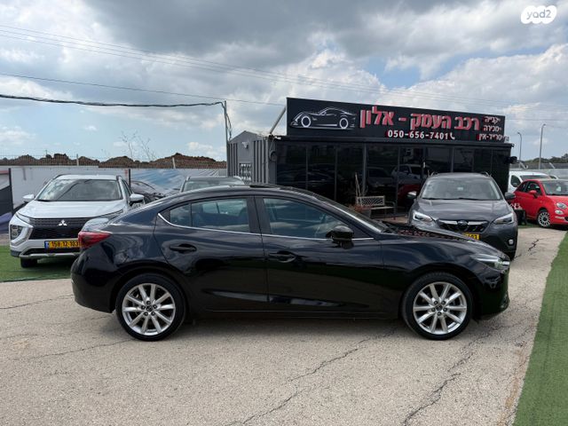 מודעת רכב מאזדה 3