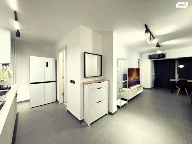 דרך הארבעה 47