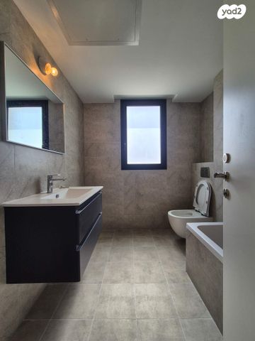 מונטיפיורי 