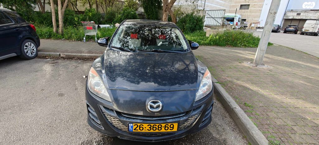 מודעת רכב מאזדה 3