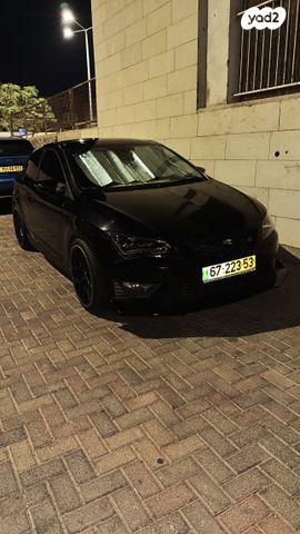 מודעת רכב סיאט לאון