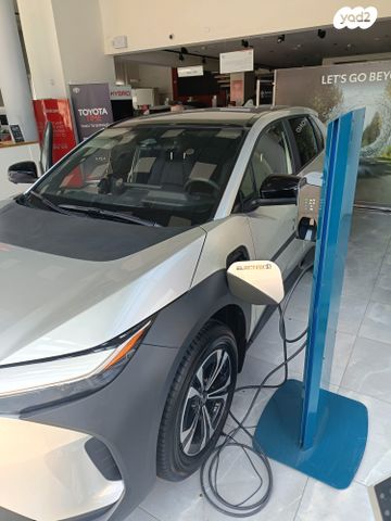 מודעת רכב טויוטה bZ4X