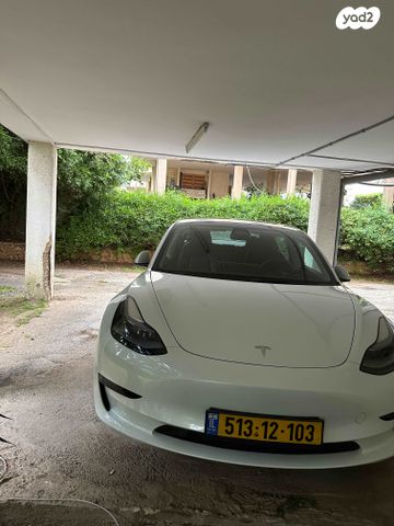 מודעת רכב טסלה מודל 3