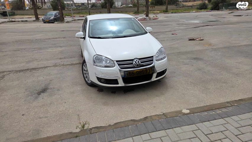 מודעת רכב פולקסווגן ג'טה 