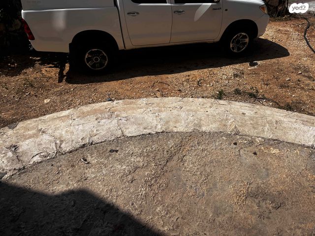 מודעת רכב טויוטה היילקס ויגו