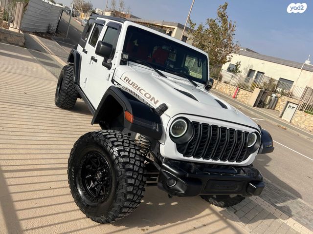 מודעת רכב ג'יפ רנגלר