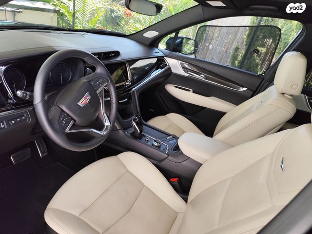 מודעת רכב קאדילק XT6