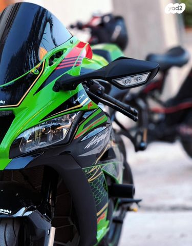 מודעת רכב קאוואסאקי נינג'ה ZX 10R