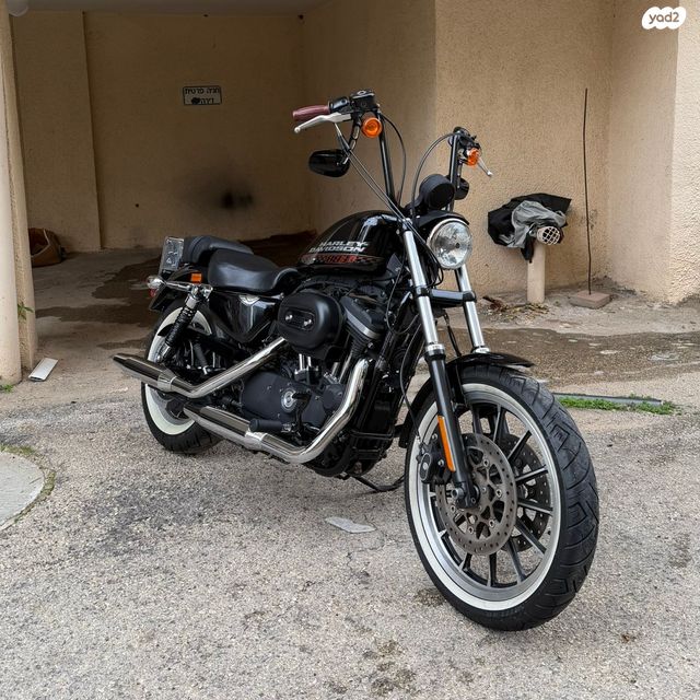 מודעת רכב הרלי דיווידסון ספורטסטר 883