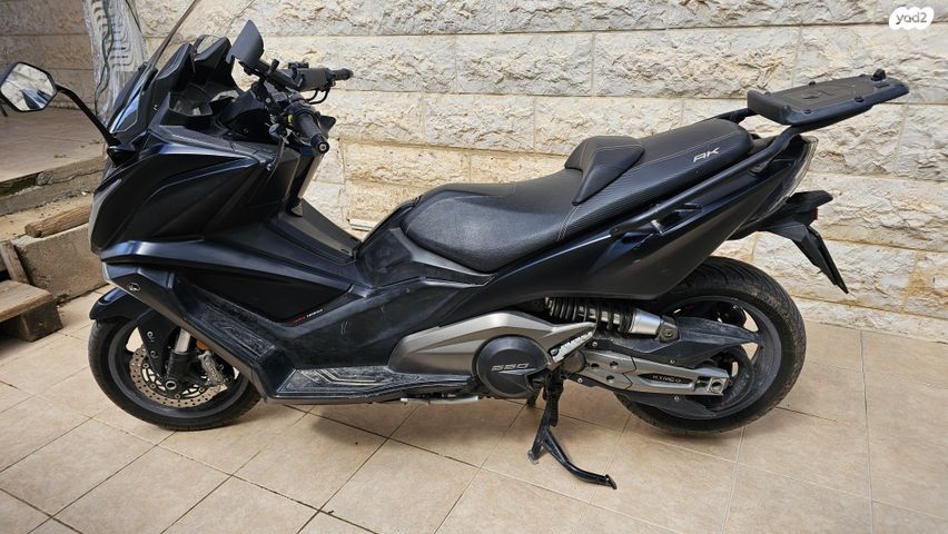 מודעת רכב קימקו AK 550