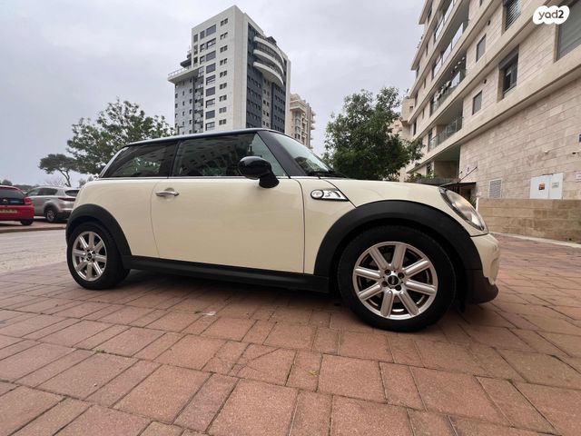 מודעת רכב מיני קופר