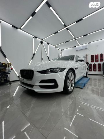 מודעת רכב יגואר XE