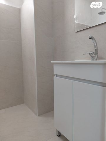 שדרות יוספטל 95