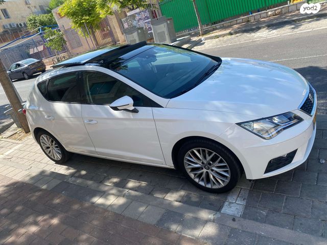 מודעת רכב סיאט לאון