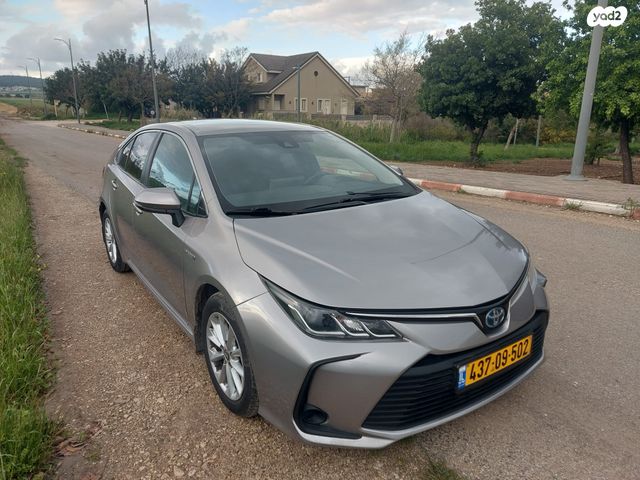 מודעת רכב טויוטה קורולה