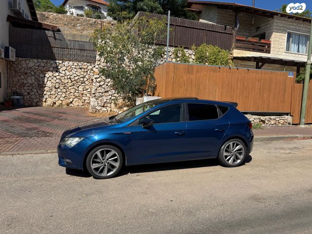 מודעת רכב סיאט לאון