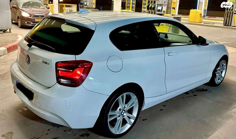 מודעת רכב ב מ וו סדרה 1