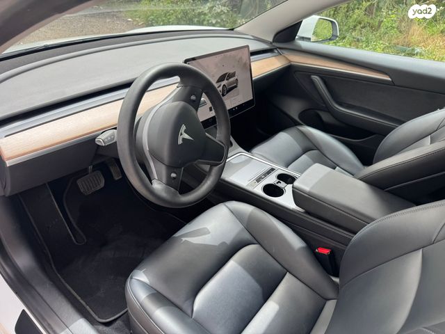 מודעת רכב טסלה מודל 3
