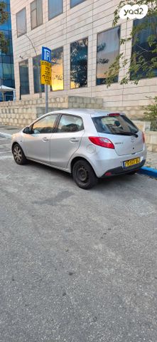 מודעת רכב מאזדה 2