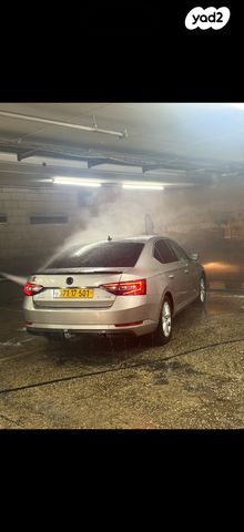 מודעת רכב סקודה סופרב