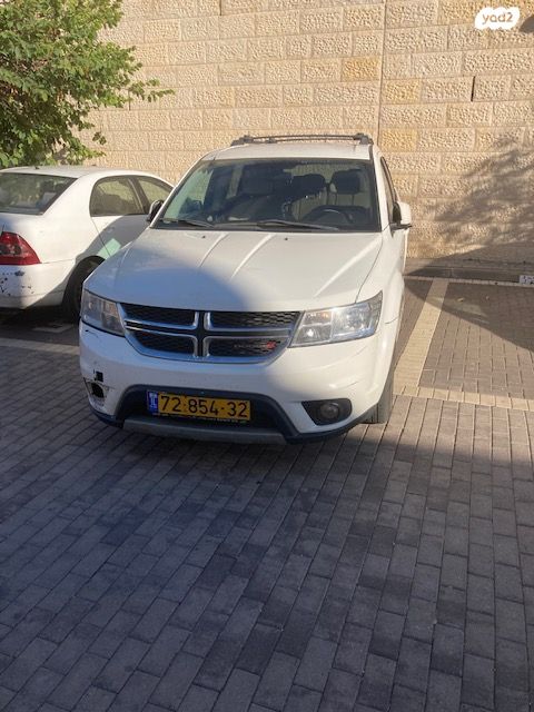 מודעת רכב דודג' ג'רני
