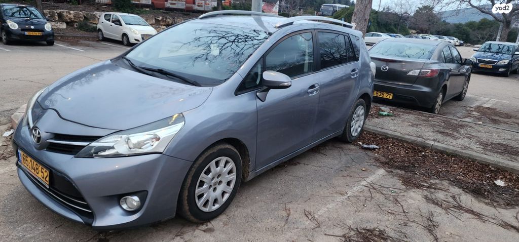 מודעת רכב טויוטה ורסו