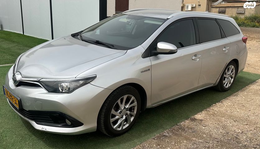 מודעת רכב טויוטה אוריס