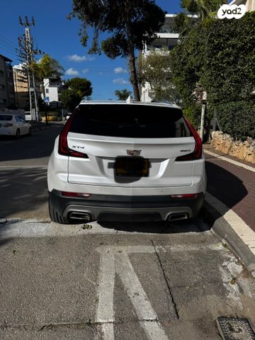 מודעת רכב קאדילק XT4