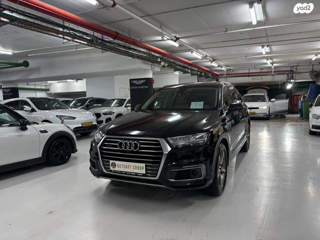מודעת רכב אאודי Q7